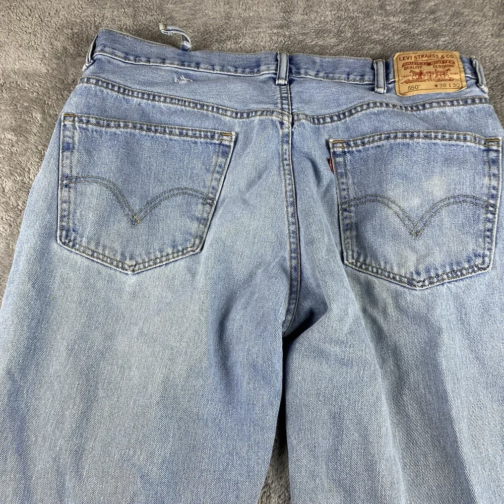 Levis 550 Relaxed Fit Jeans Mens 38x30 Blue Light Wash‎ High Rise